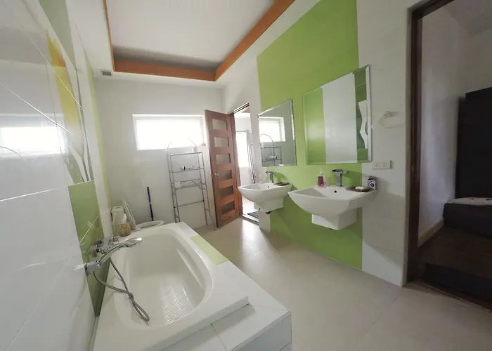 Gasthuis Eagle House 3*